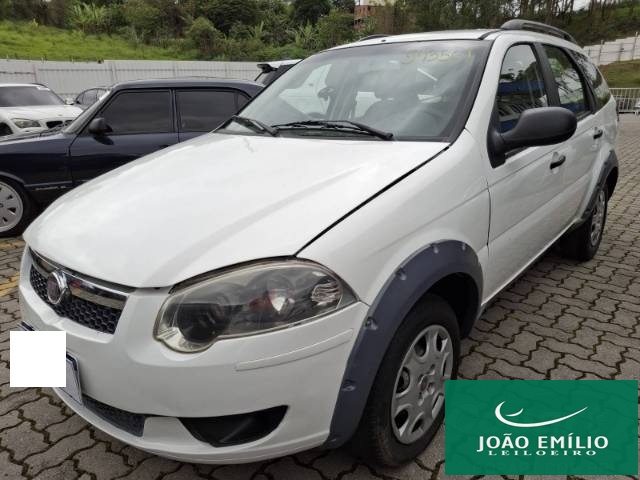 FIAT PALIO WEEKEND 2013