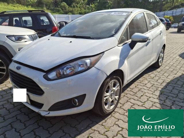 FORD FIESTA SEDAN 2015