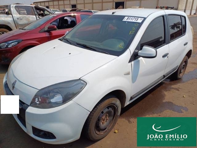 RENAULT SANDERO 2014